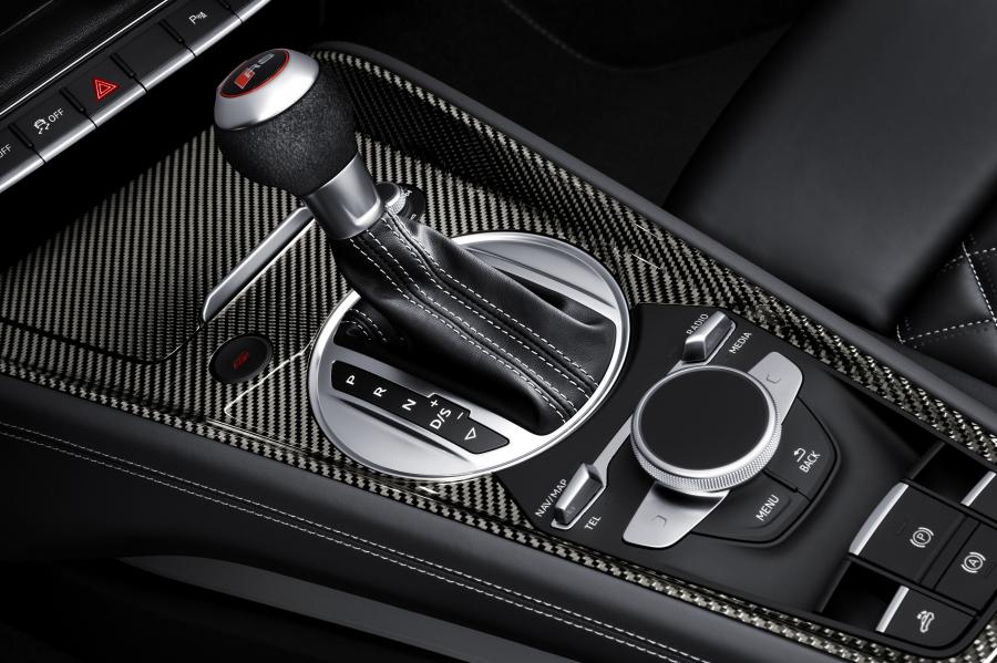 Детали интерьера Audi TT RS Roadster (8S) 2016 года  (WW) (фото 52 из 57)